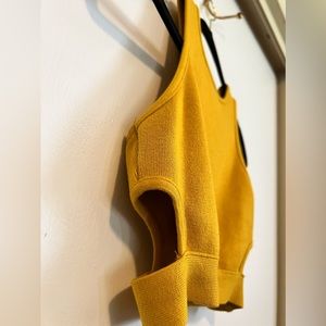 Forever 21 - crop top (size medium)